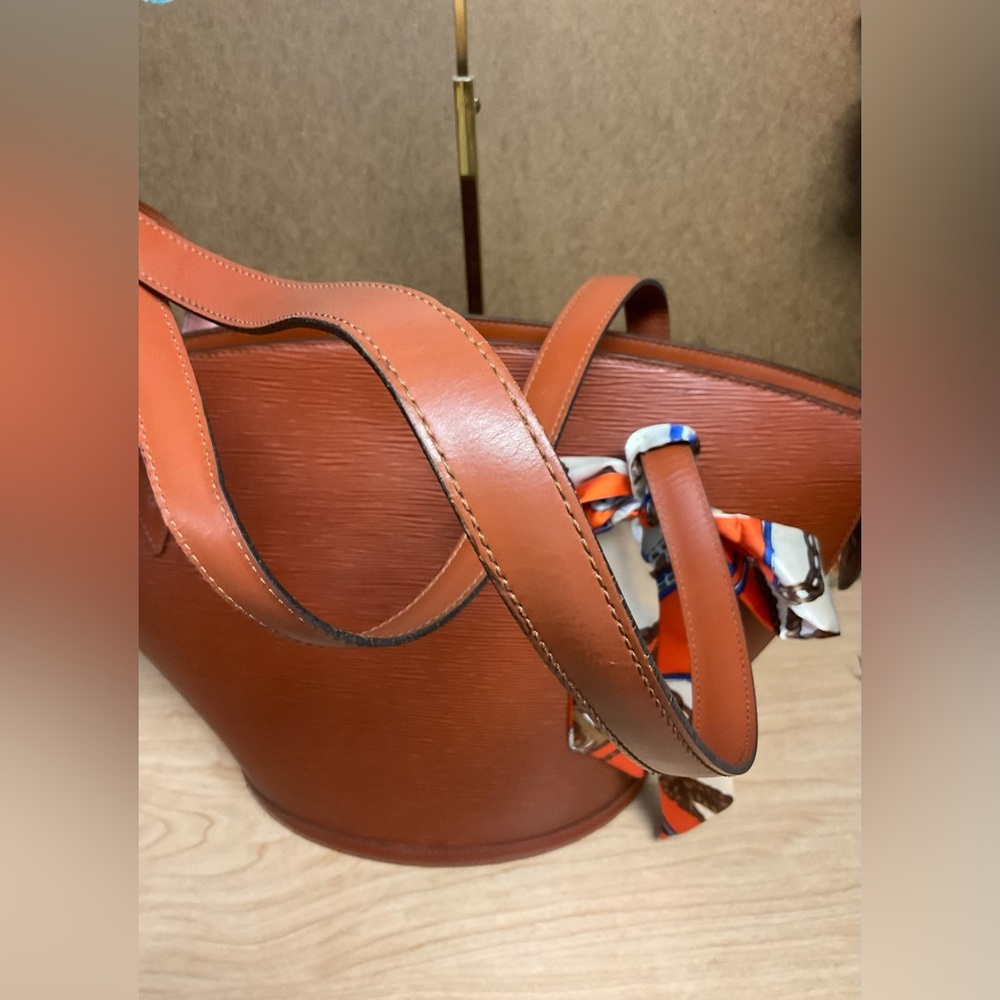✅AUTHENTIC LARGEBAG+ZIP WALLET LOUIS VUITTON - Picture 6 of 15
